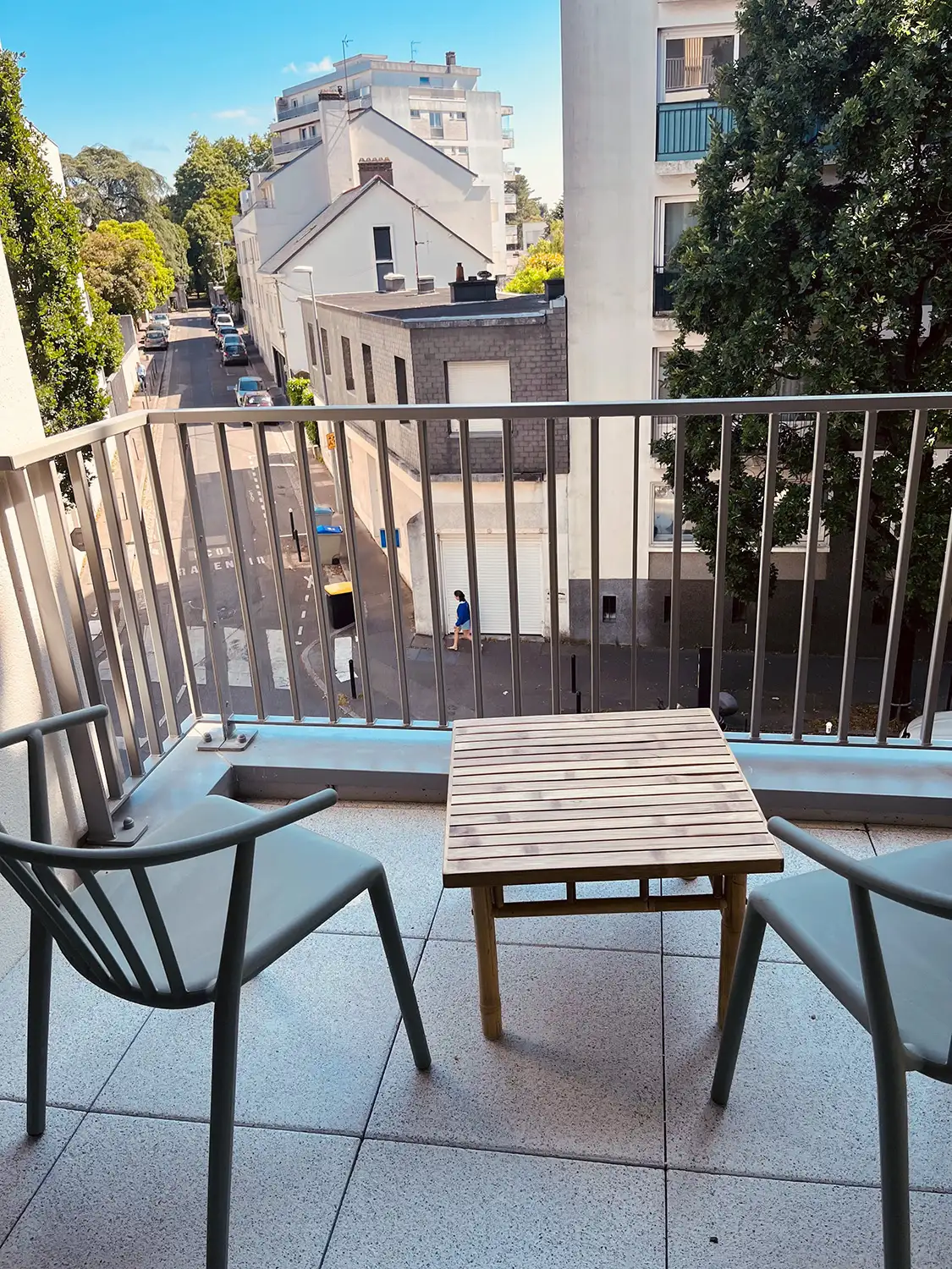 Vue du balcon d'un bureau 4 places